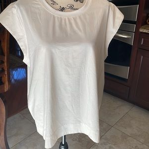 Zella light weight top perfect for hot days to stay cool longer in back